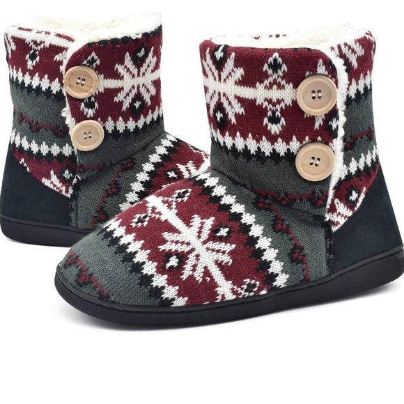 Oncai Women's Cozy Winter Knit Red, Black and White Snowflake Button Boots Sz 9 - Picture 2 of 8